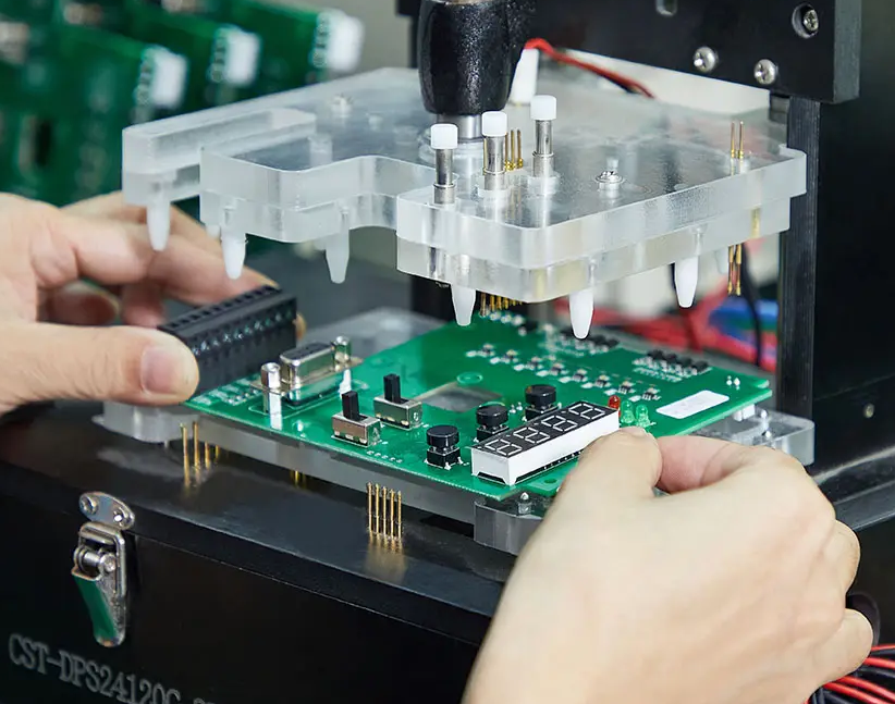 Montaggio circuiti stampati (PCB)