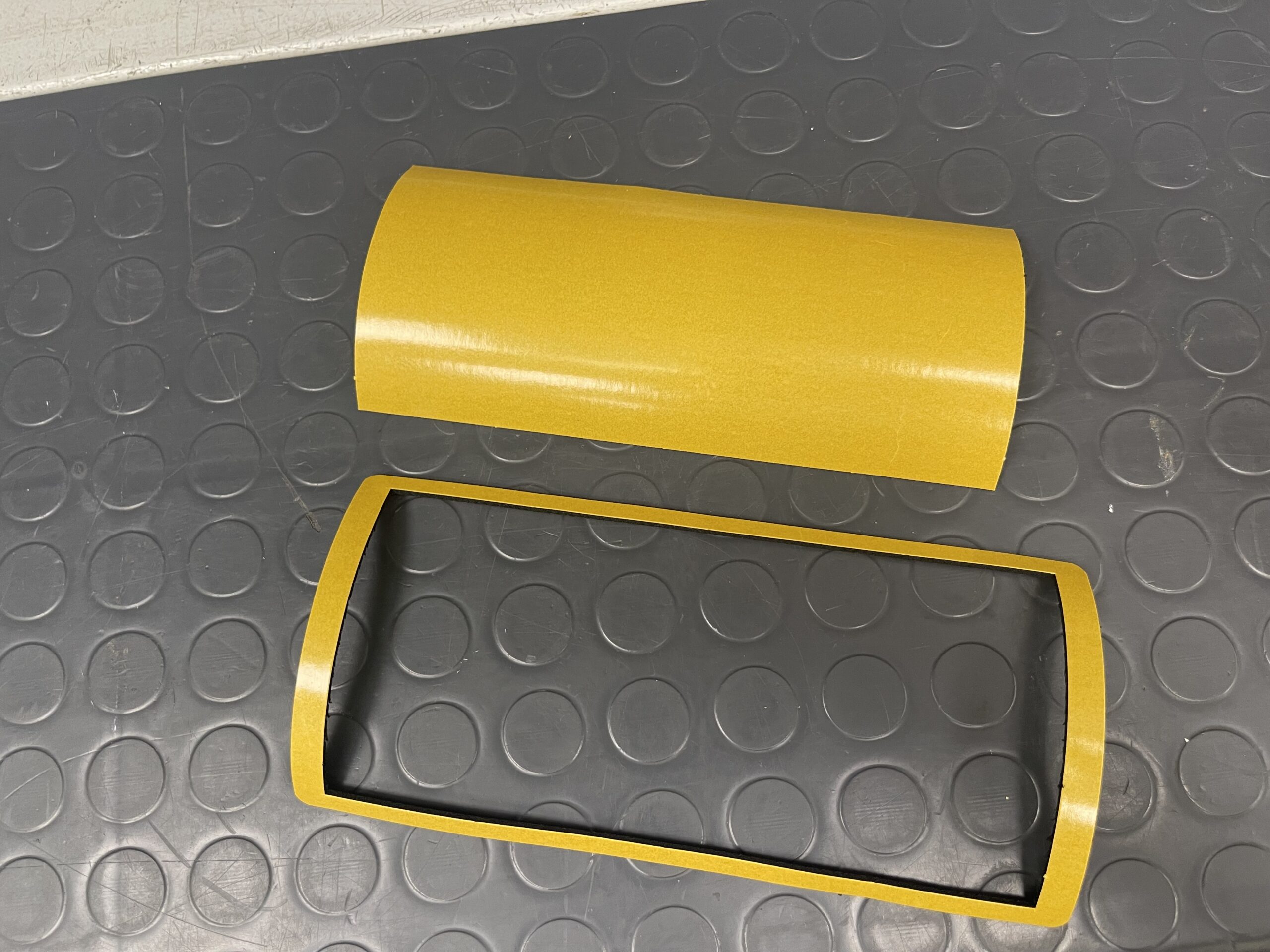 taglio-guarnizioni-neoprene-misura